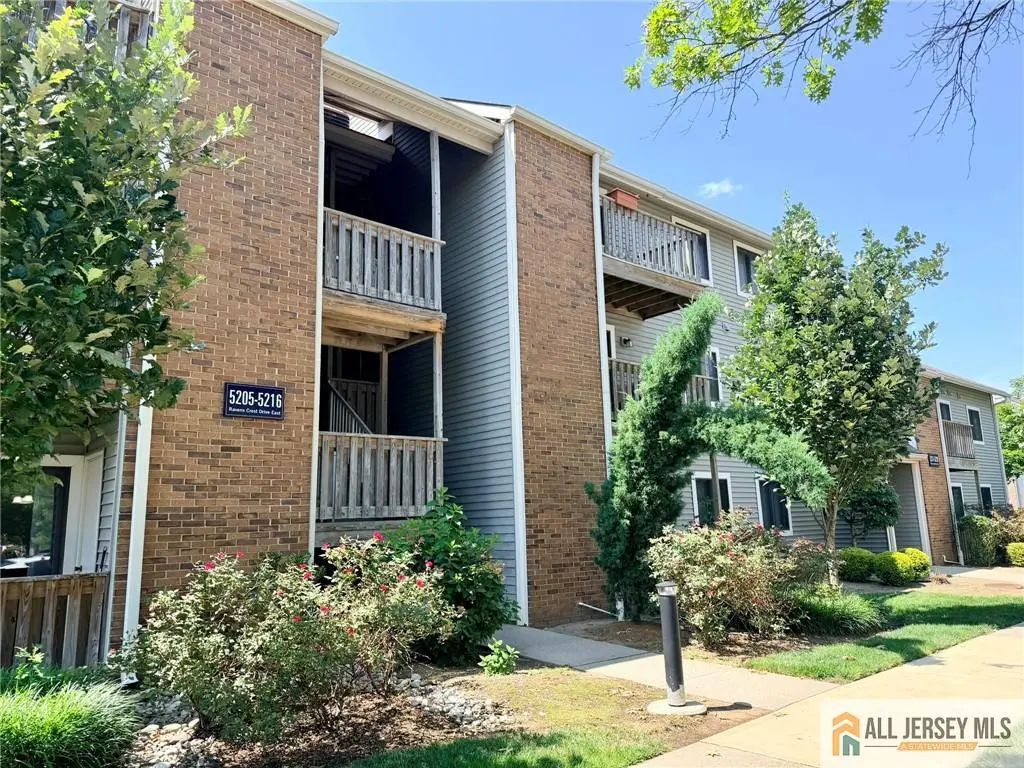 5215 Ravens Crest Drive, Plainsboro