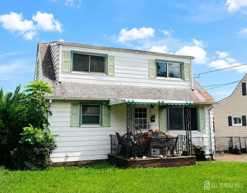 194 Jackson Avenue, Edison
