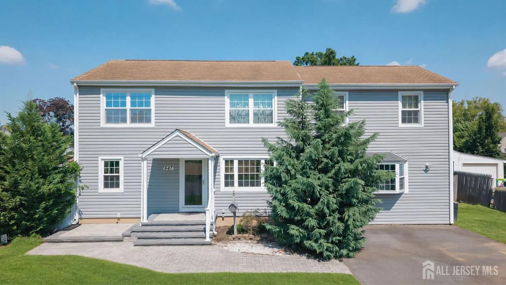 647 Cook Avenue, Middlesex