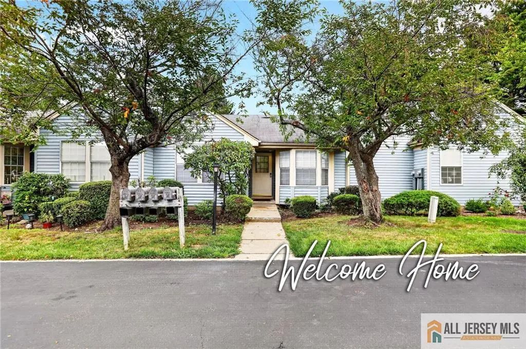 4 James Madison Court, Monroe