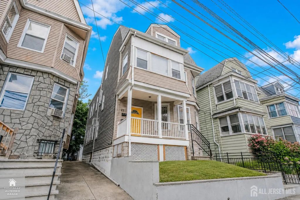 21 Gladstone Avenue, Newark