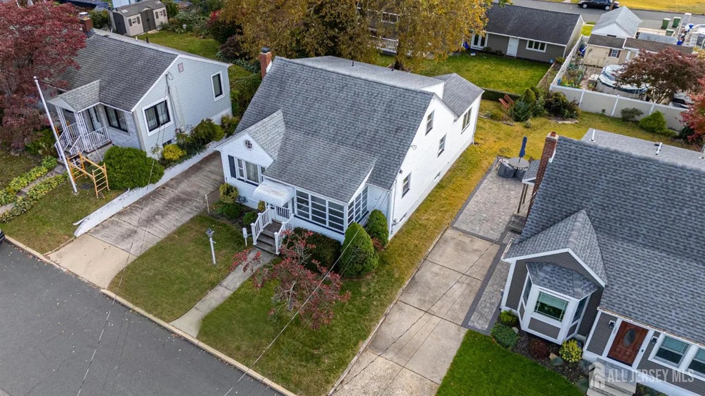 161 Manor Street, Sayreville