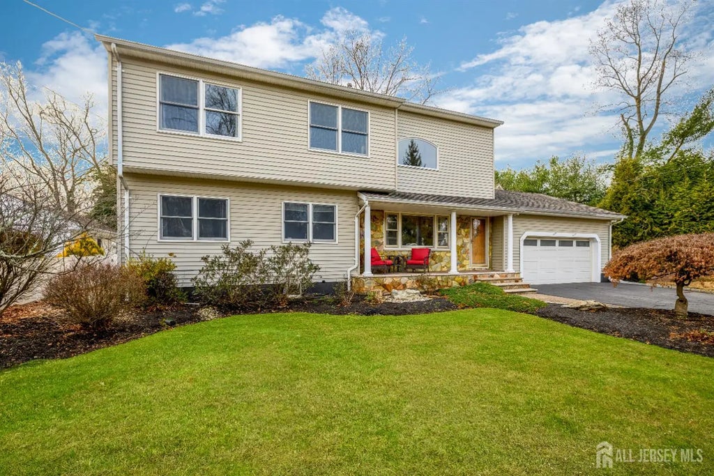 13 King Street, Edison