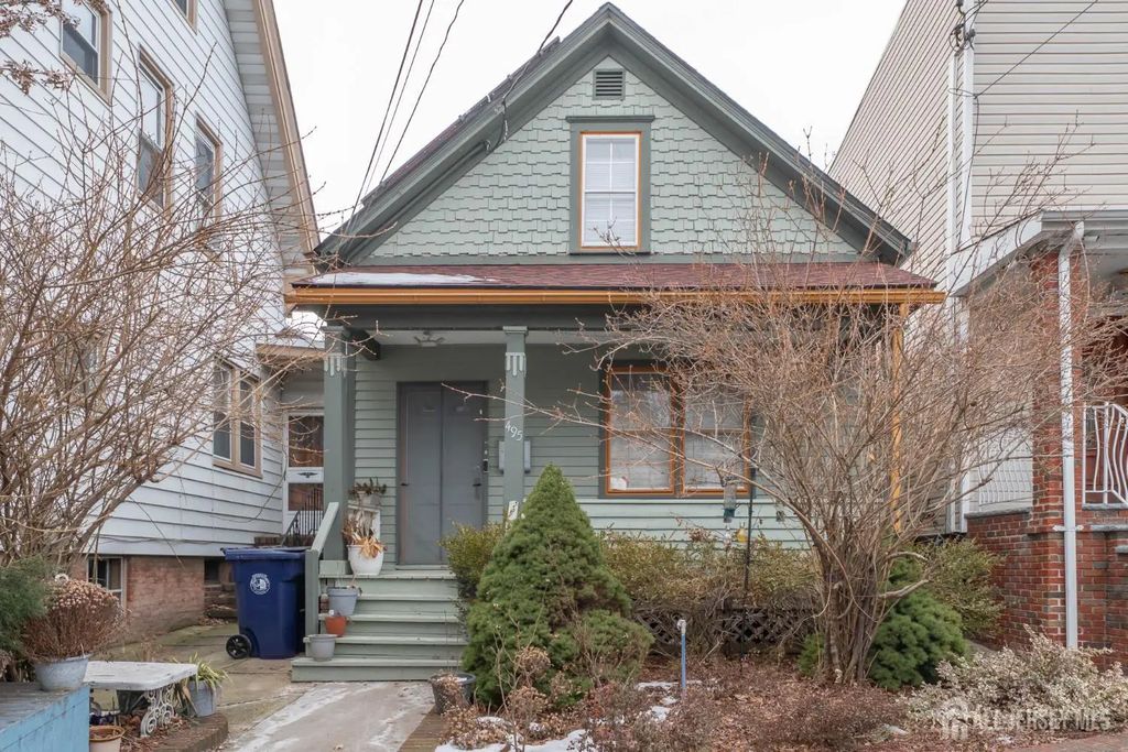 495 Amboy Avenue, Perth Amboy