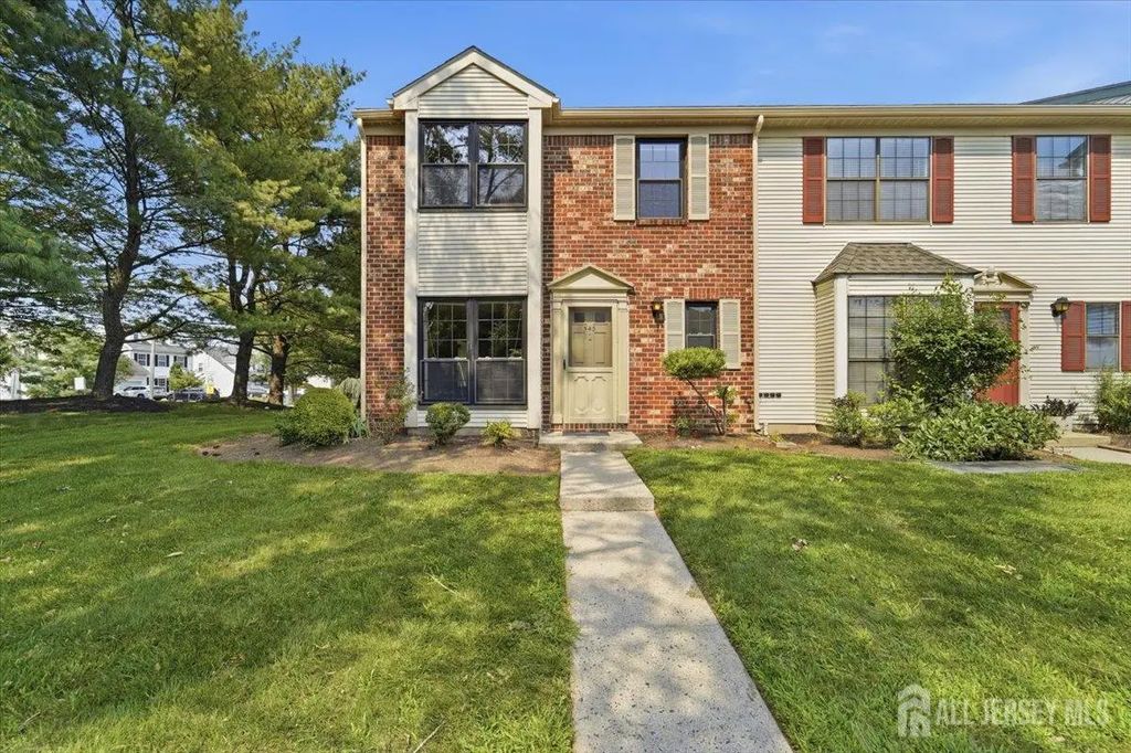 543 Manchester Court, Piscataway