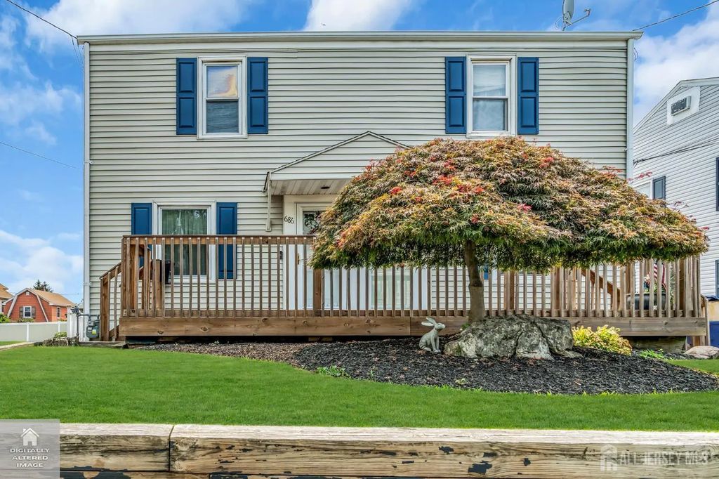 686 Colgate Avenue, Perth Amboy