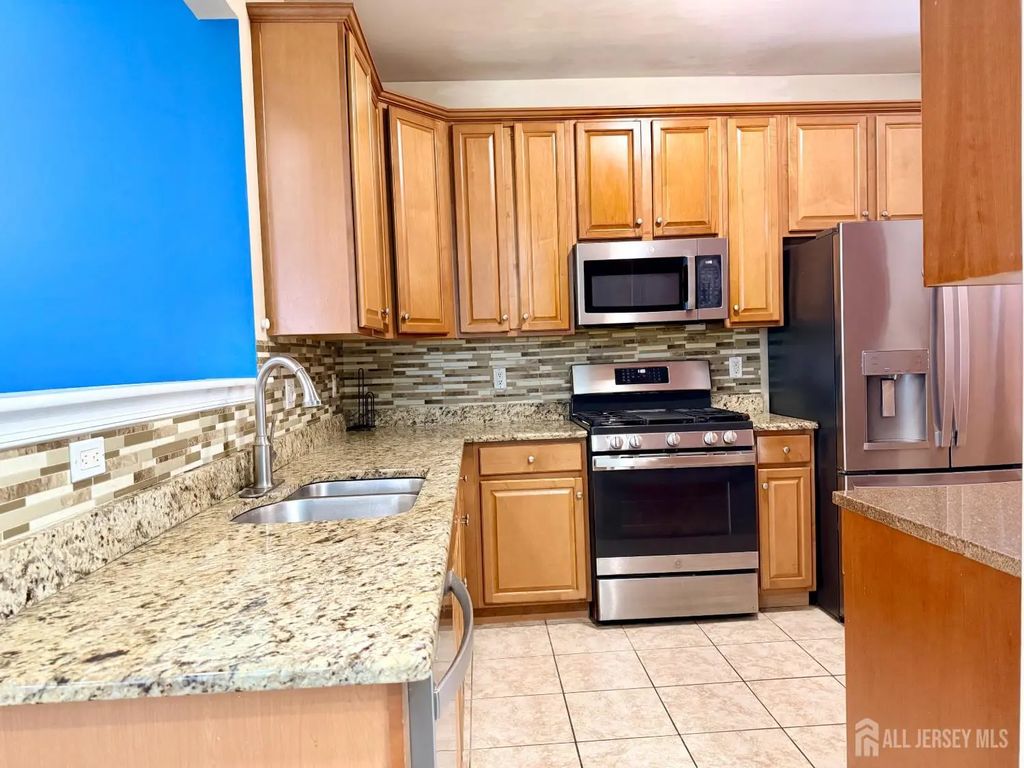 2211 Edward Stec Boulevard, Edison