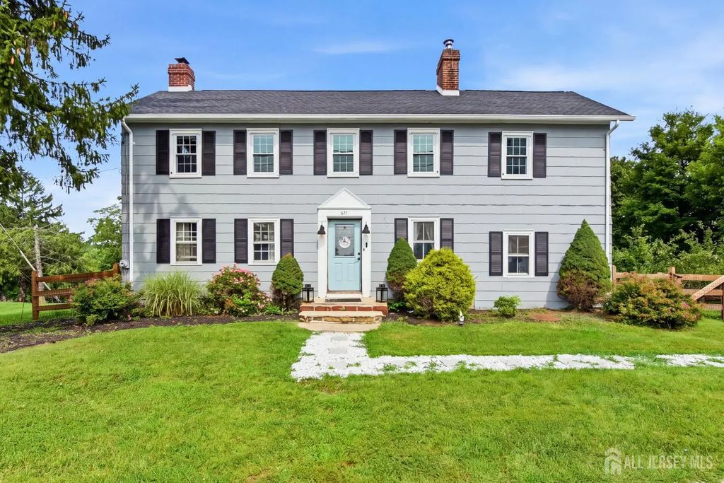 891 Amwell Road, Hillsborough