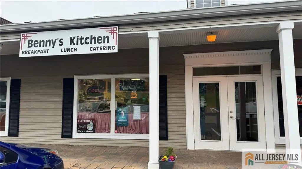 1910 Washington Valley Road, Bridgewater