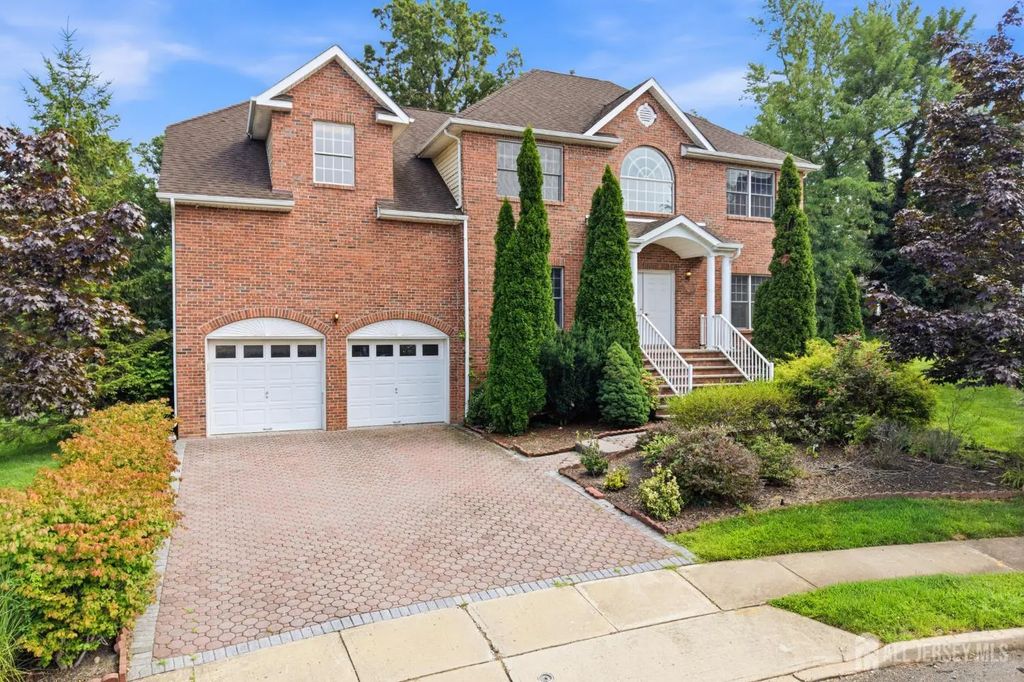 33 Melbloum Lane, Edison