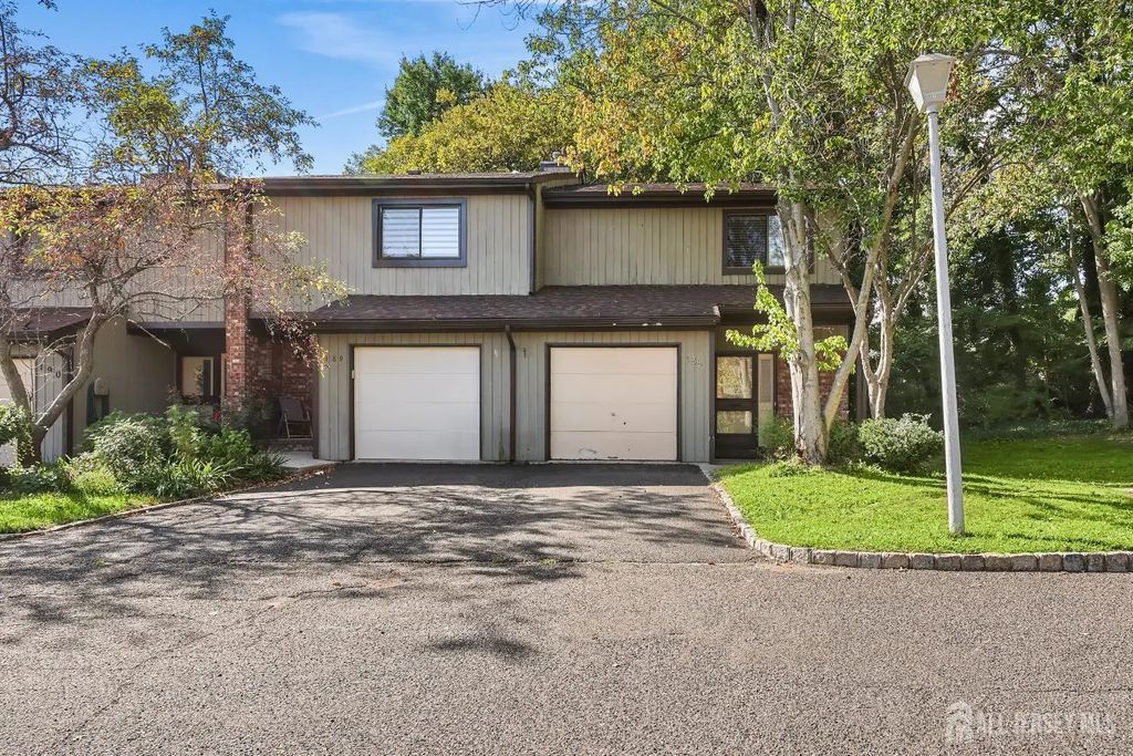 188 Heywood Court, Matawan