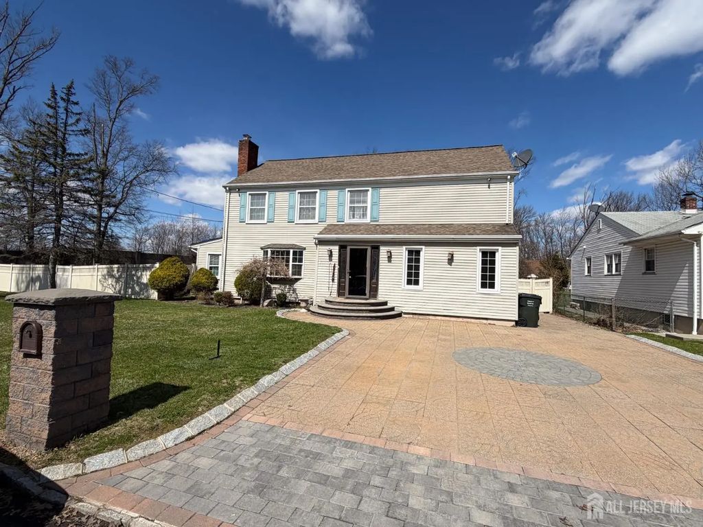 199 E Arthur Place, Iselin