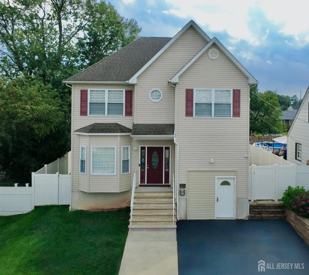 34 4th Street, Port Reading