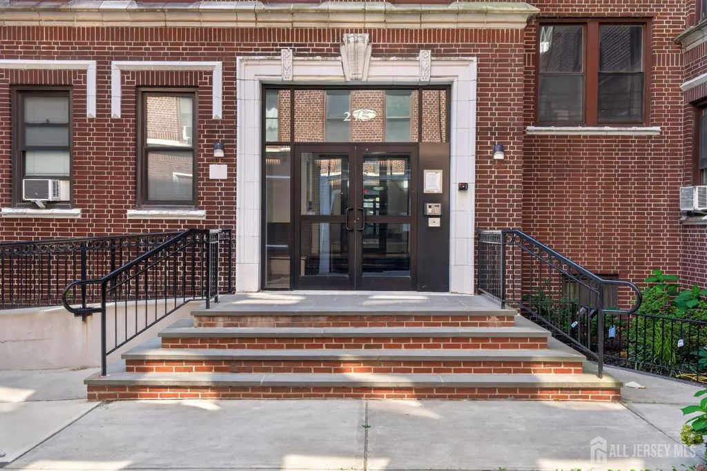 275 Harrison Avenue, Jersey City
