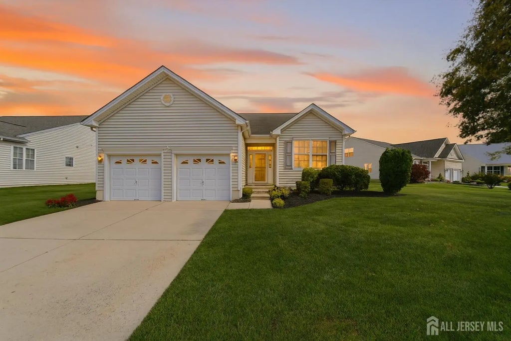 39 Fernbrooke Drive, Westampton