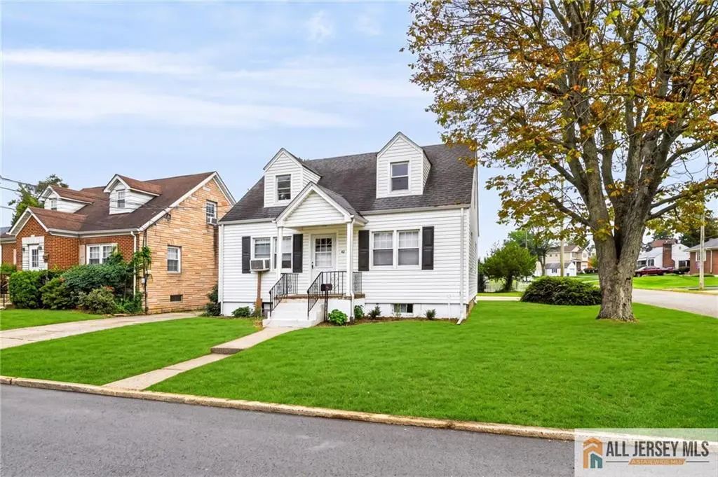 42 Burton Avenue, South River
