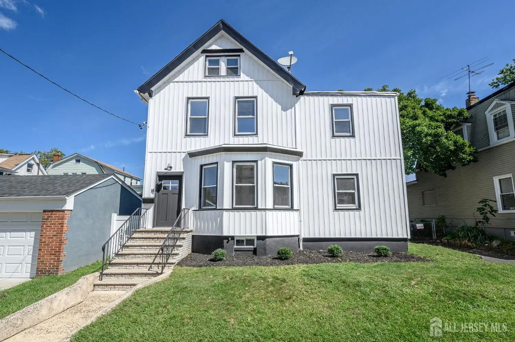 18 Fuller Place, Irvington