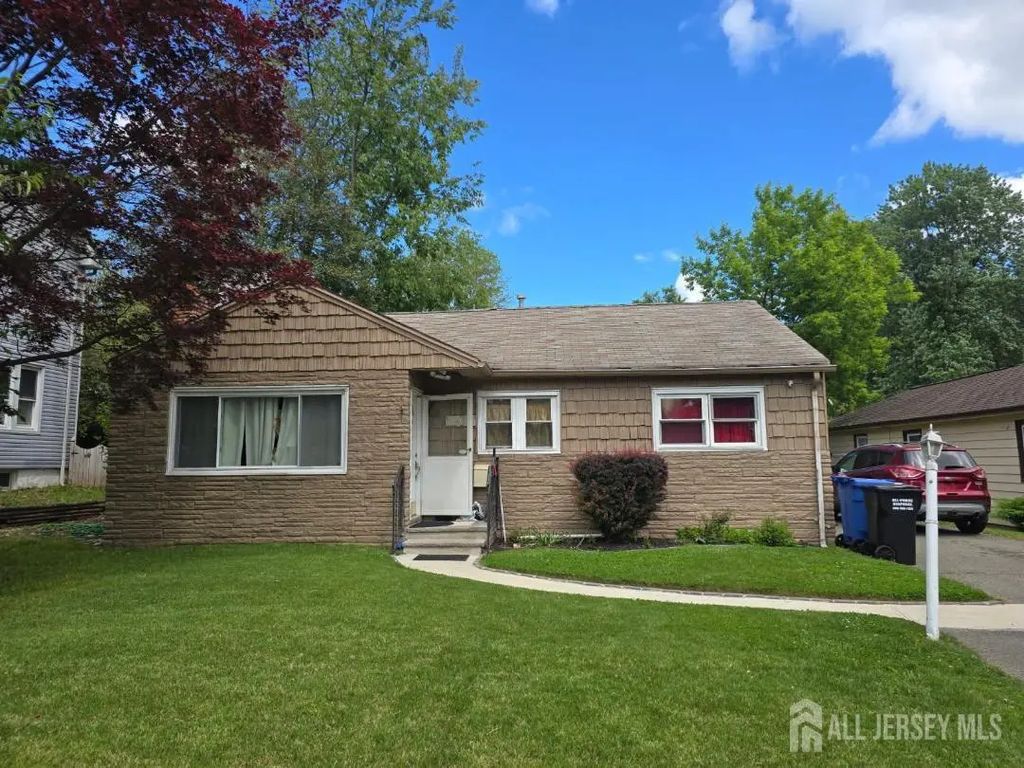 1105 N Clinton Avenue, South Plainfield