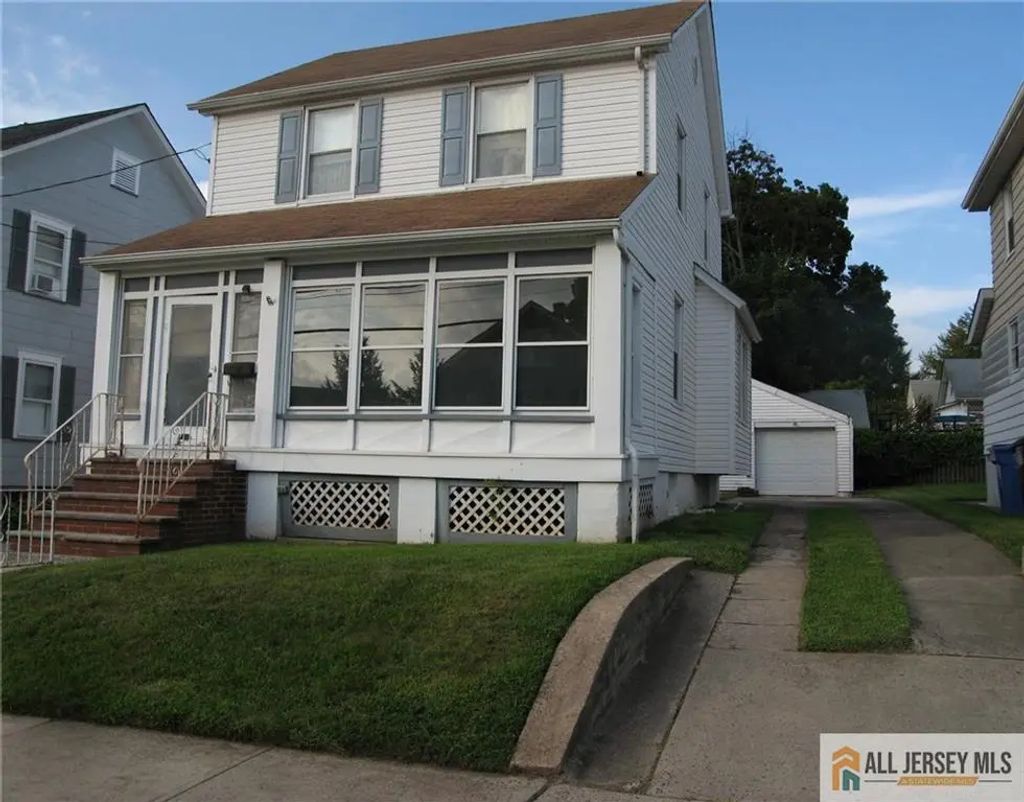 9 Elmwood Place, North Brunswick