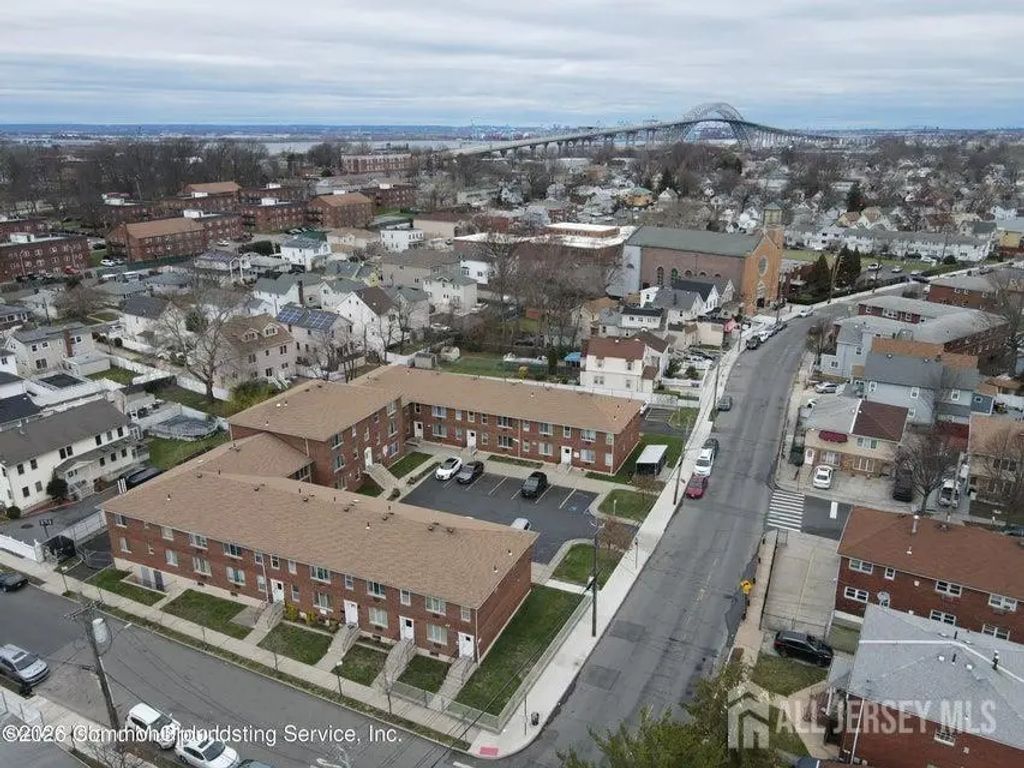 646-662 Port Richmond Avenue 43, New York City