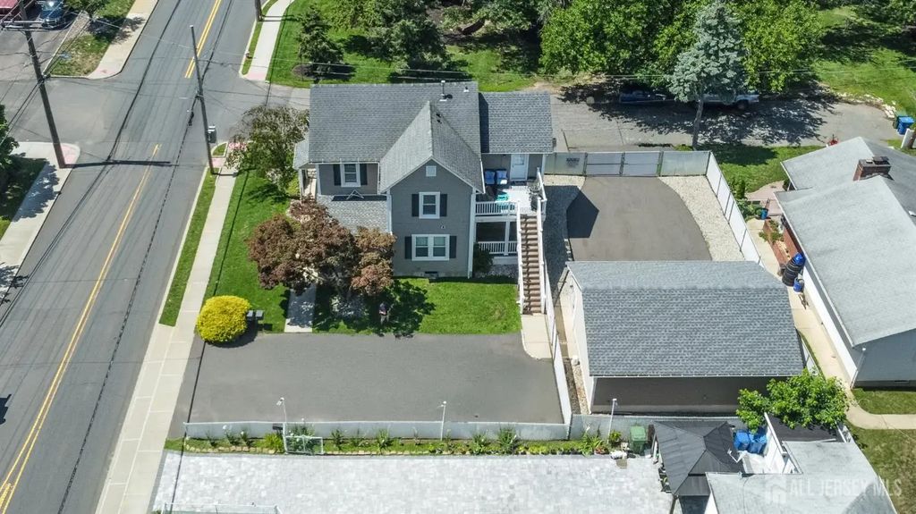 637 Main Street, Sayreville
