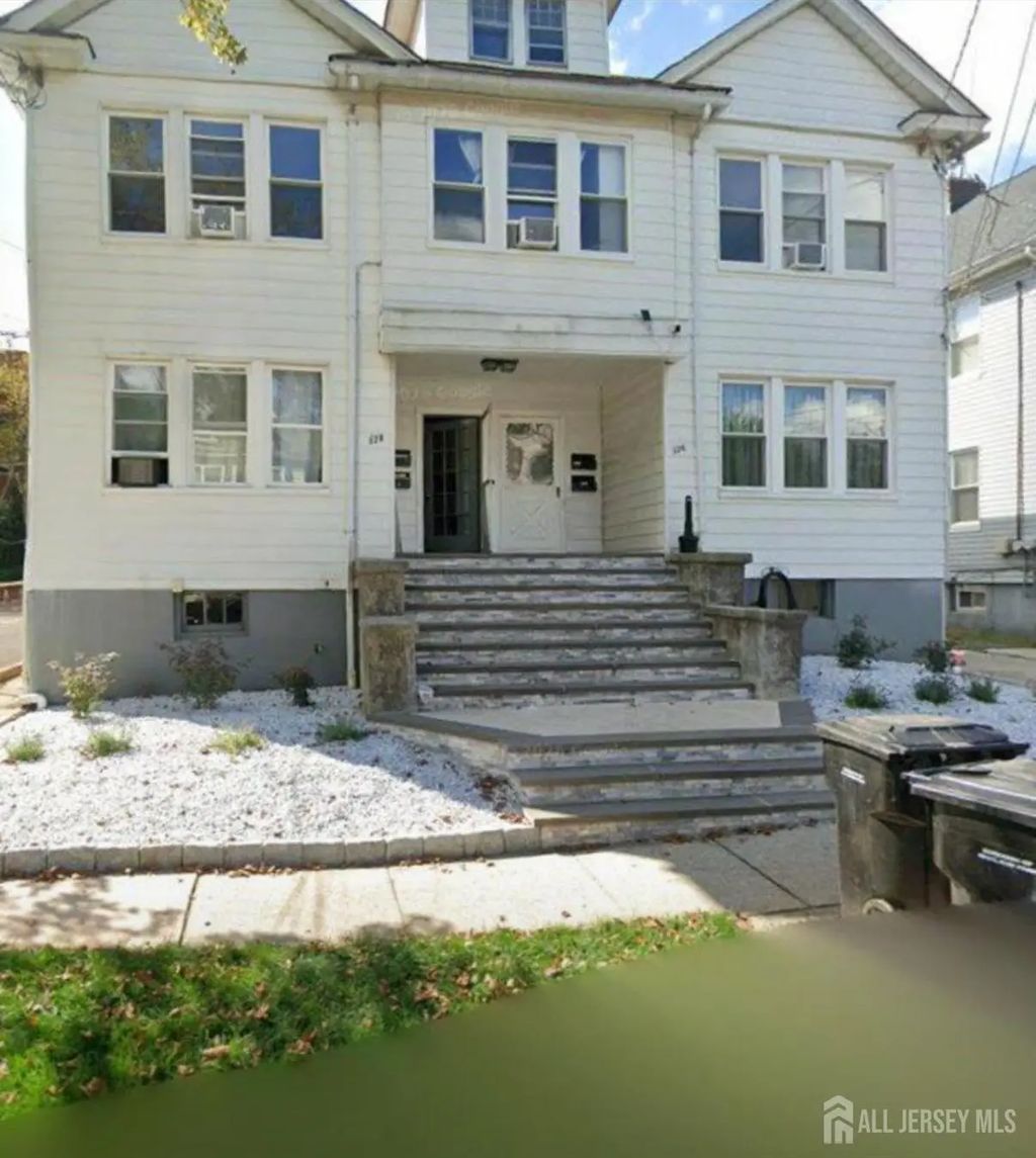 326-328 Cedar Avenue, Highland Park
