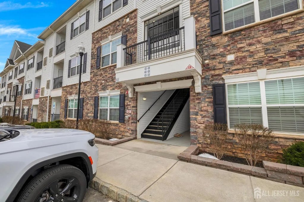 415 Tavern Road, Monroe