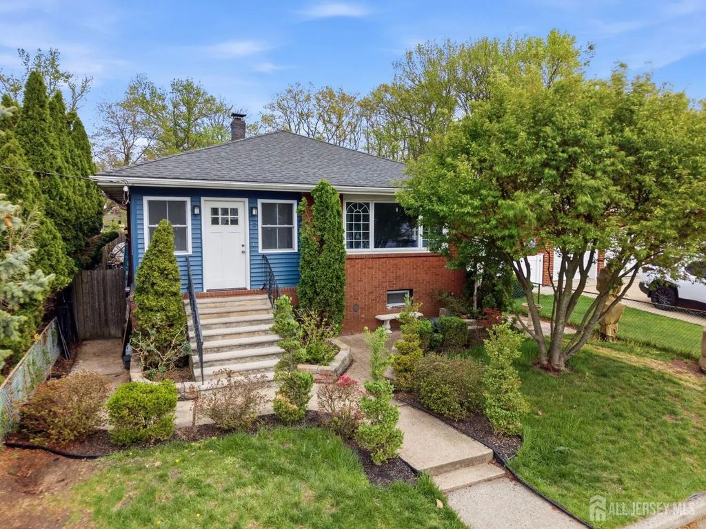 5 Rhode Street, Sayreville