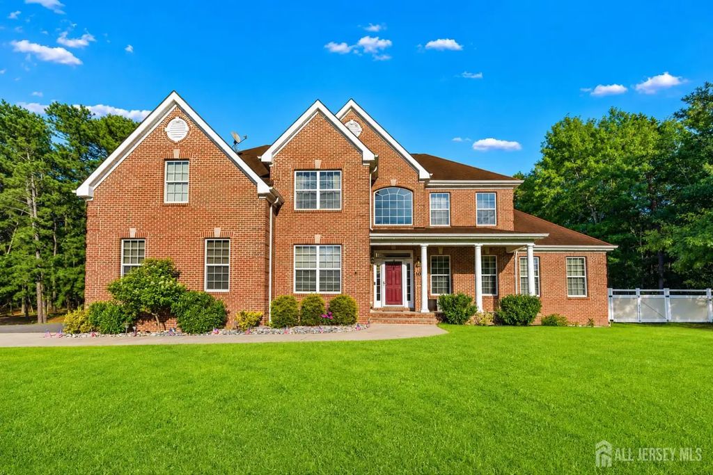 10 Altori Court, Little Egg Harbor