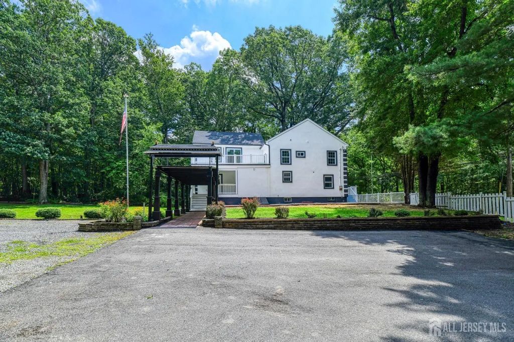 241 Deans Rhode Hall Road, Monroe