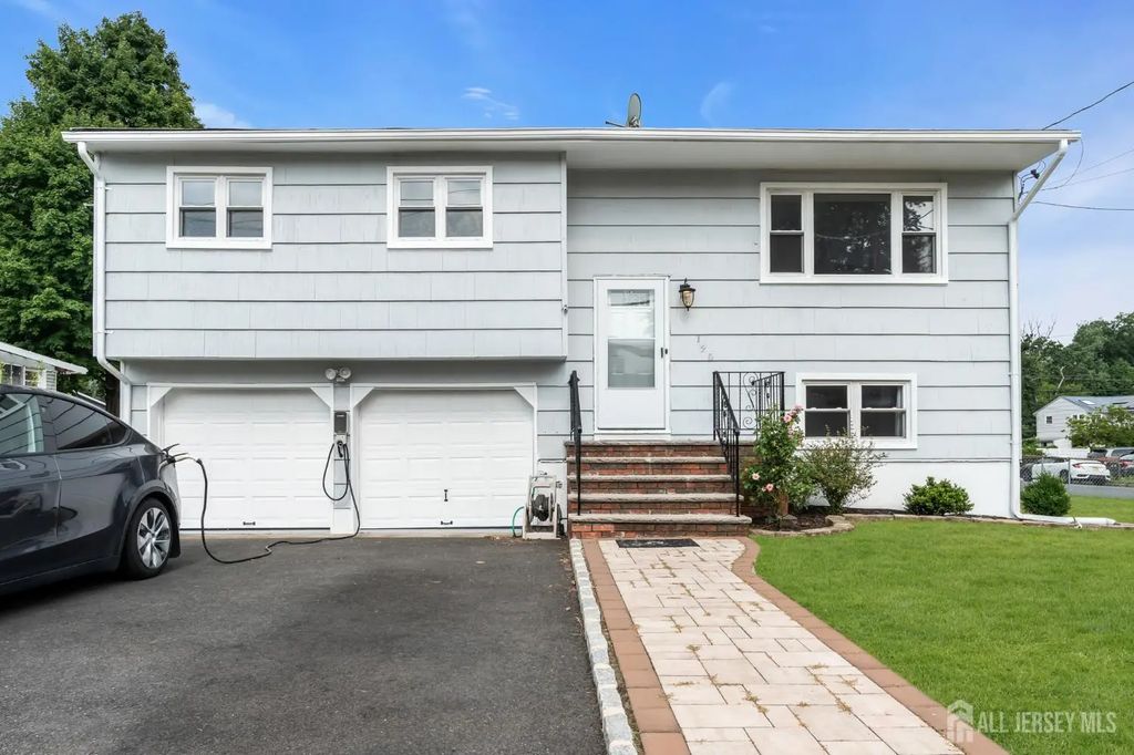 125 Jeff Street, Edison