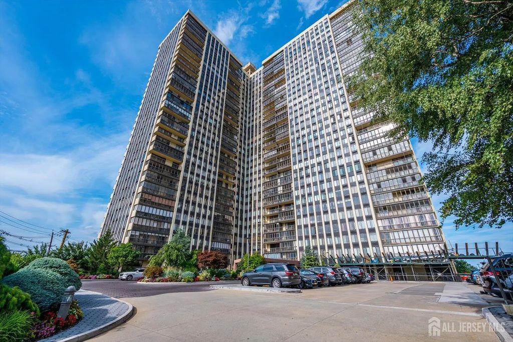 300 Winston Drive, Cliffside Park
