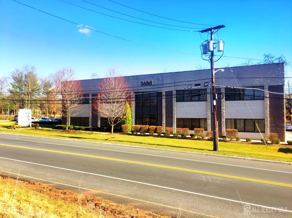 2186 State Route 27 1, North Brunswick