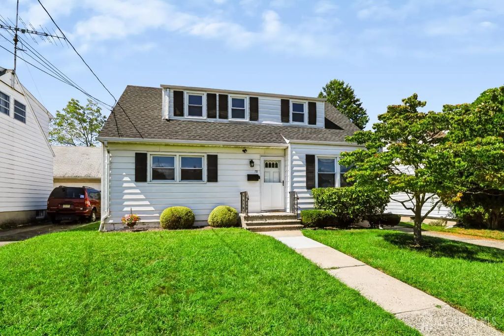 78 Darrow Street, South River