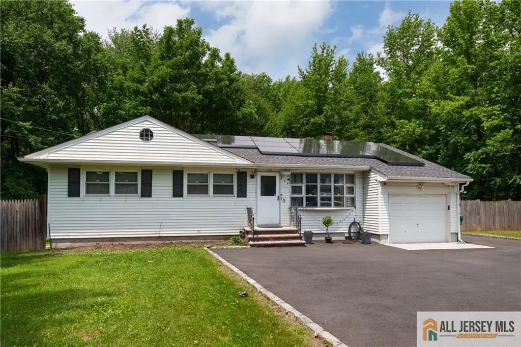 984 New Dover Road, Edison