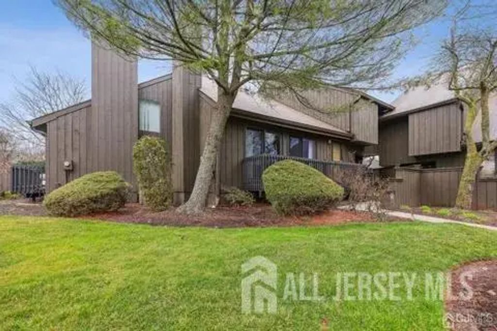 232 Westgate Drive, Edison