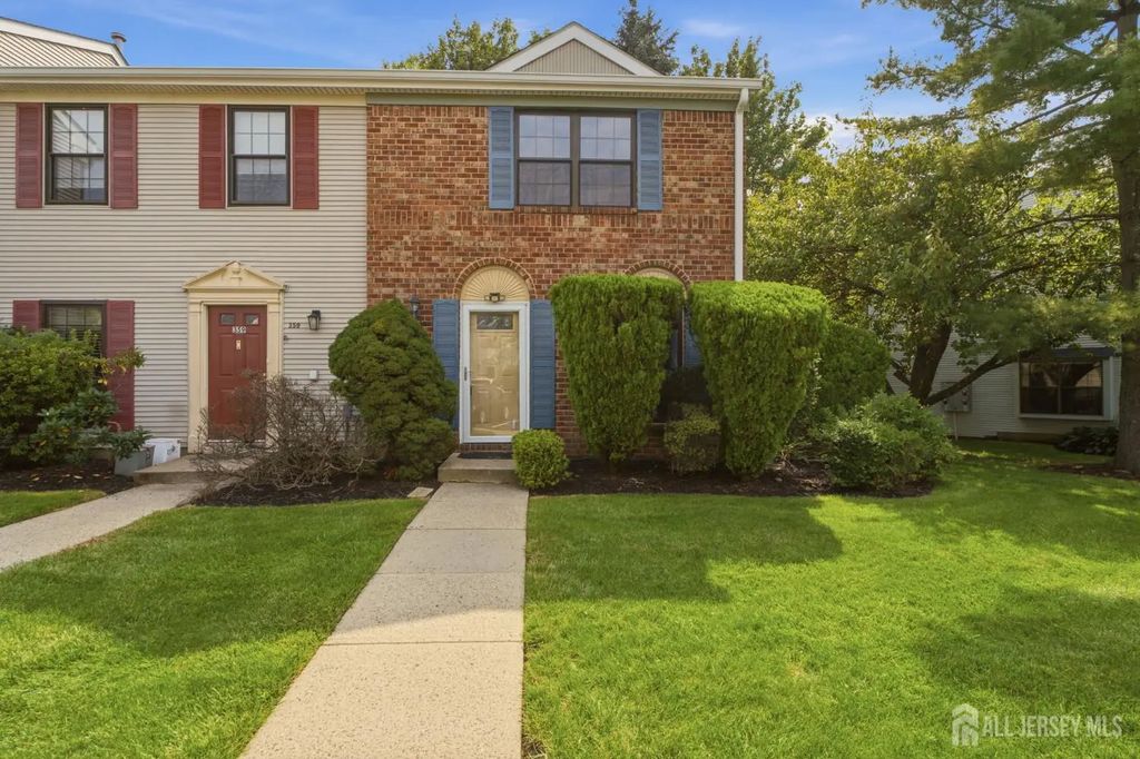 360 Bromley Place, East Brunswick