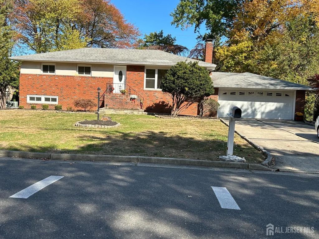 1471 Thomas Avenue, North Brunswick