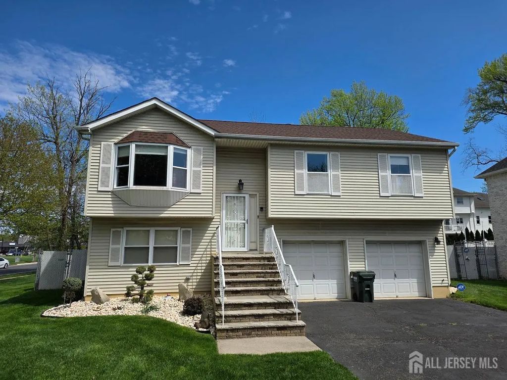 1 Wakefield Drive, Edison