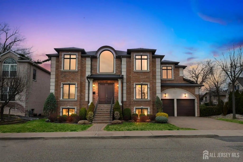 1355 Ne Abbott Boulevard, Fort Lee