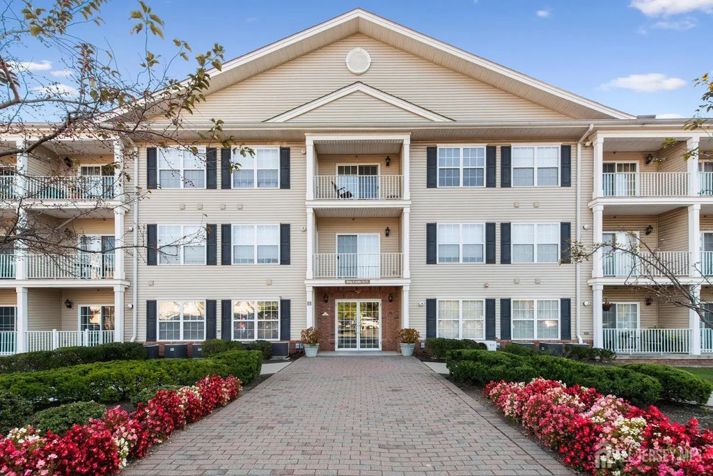 69 Liddle Avenue, Edison