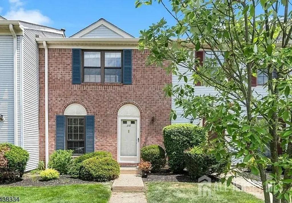 278 Penns Way, Bernards