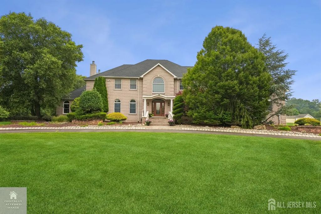 42 Indian Path, Monroe