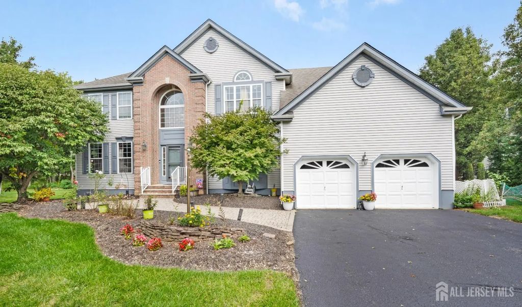 74 Macfarlane Circle, Monroe