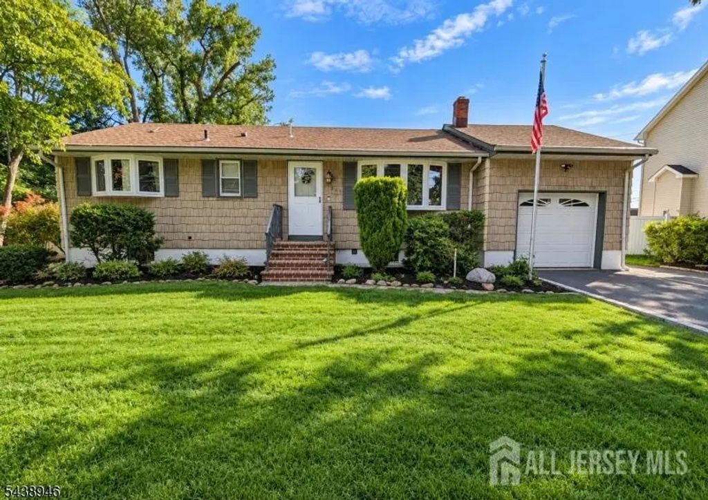 347 Delmore Avenue, South Plainfield