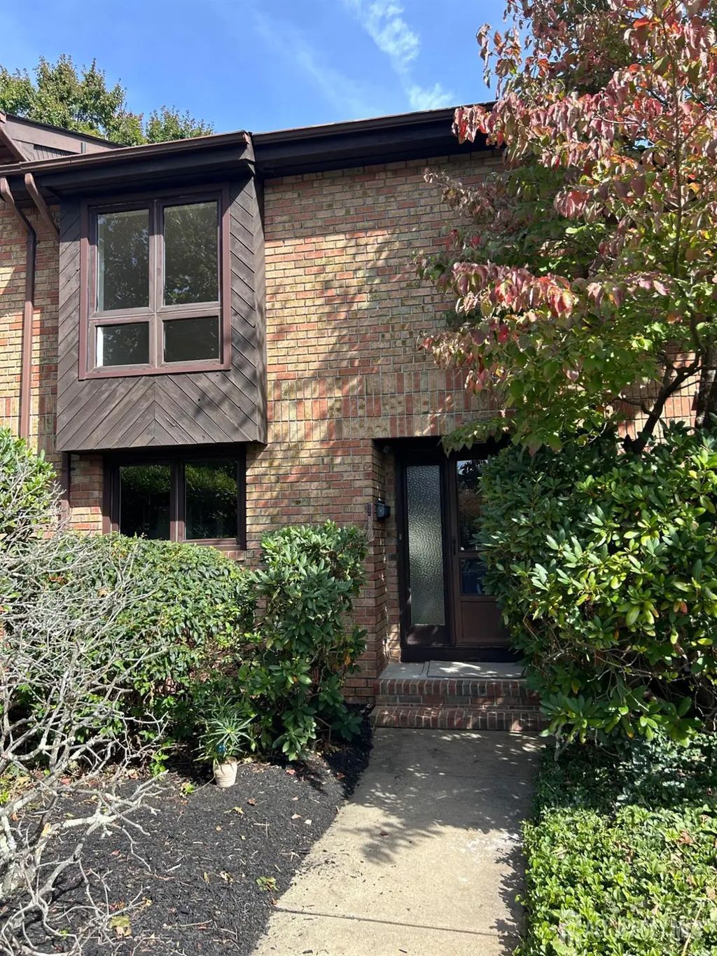 367 Willowbrook Drive, North Brunswick
