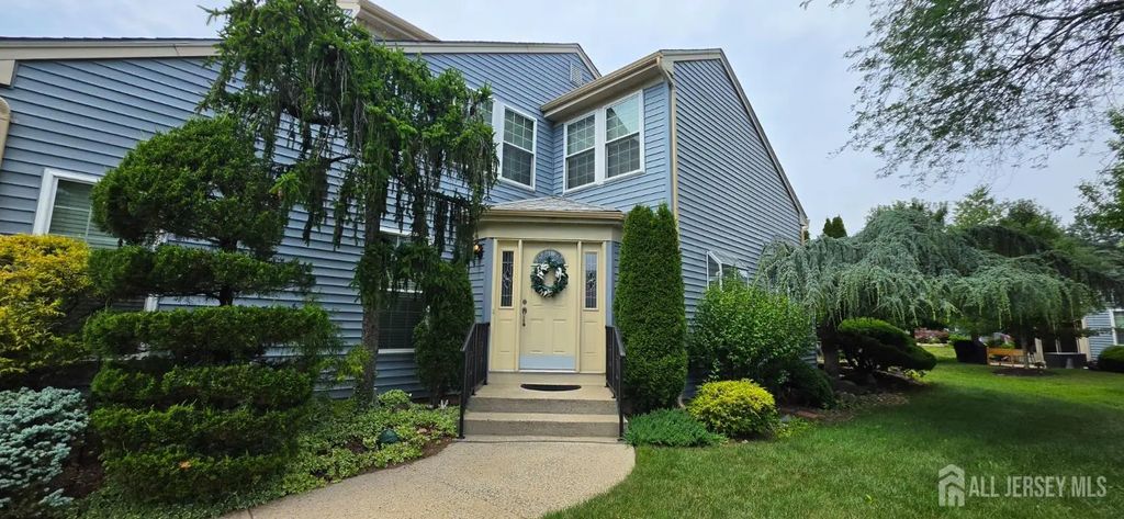 4 Wingate Court, Monroe