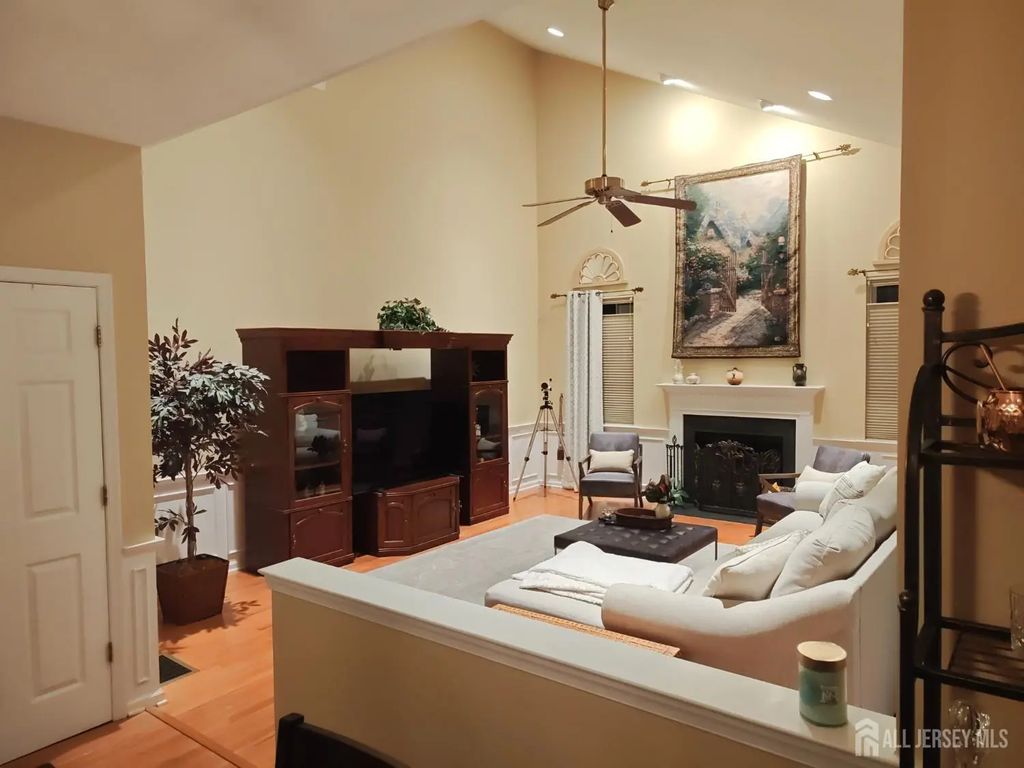 3 Treetops Circle, Princeton