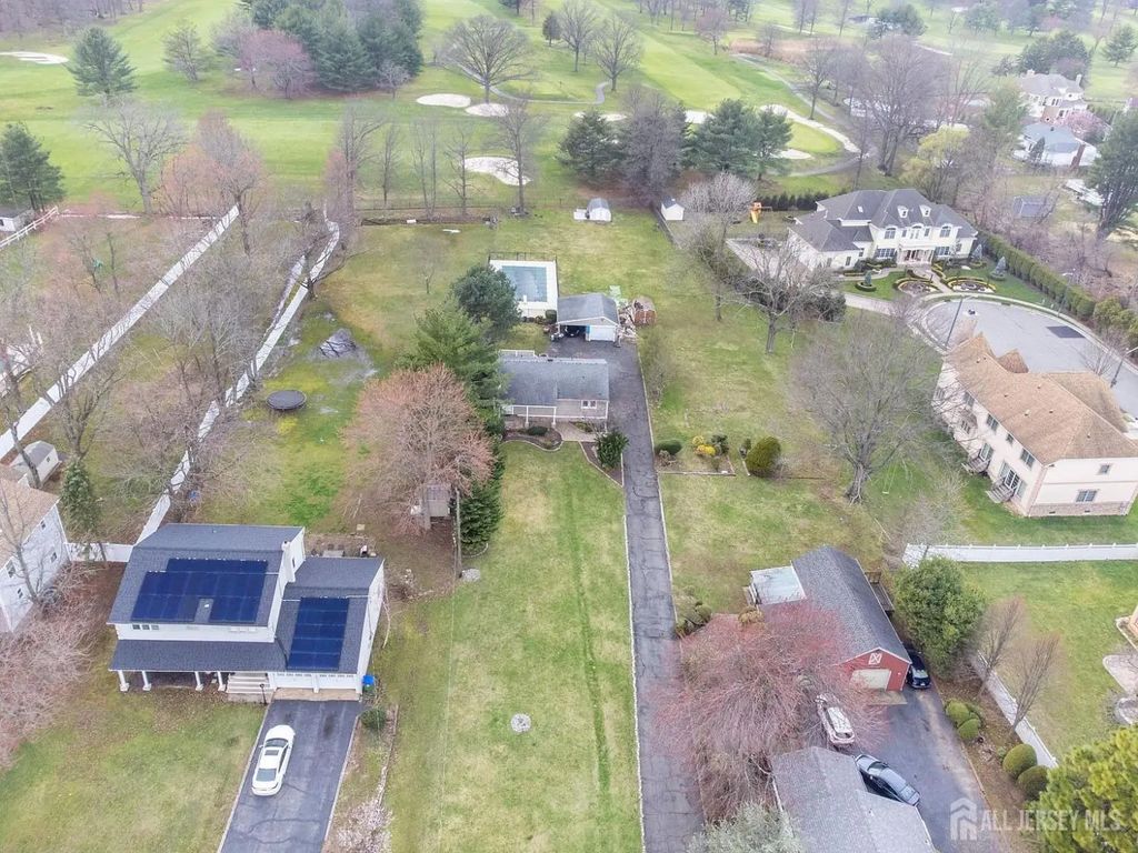 513 Grove Avenue, Edison