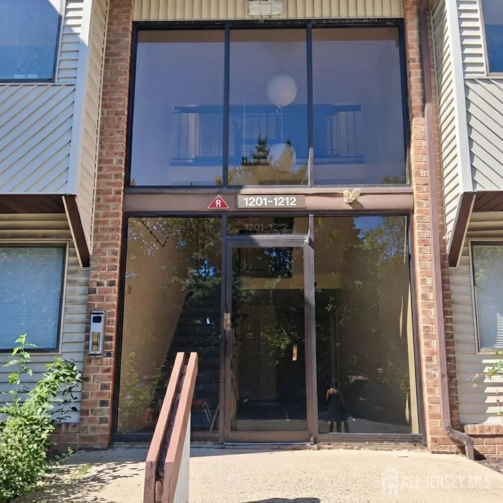 1203 Edison Glen Terrace, Edison